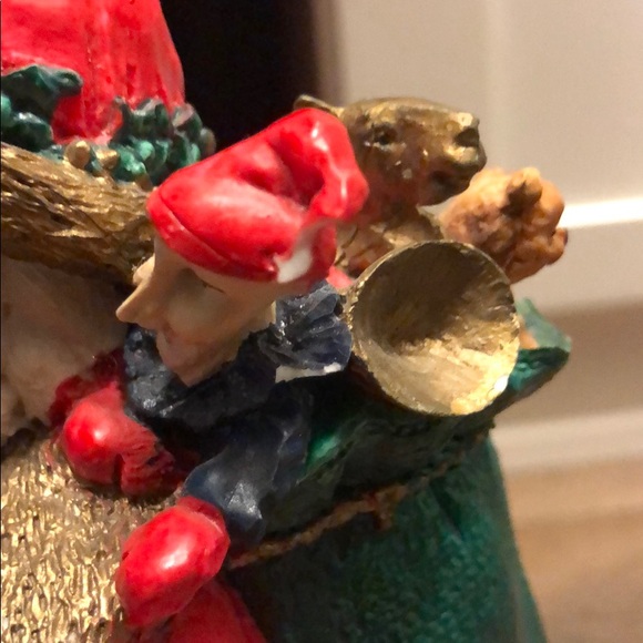 Santa Claus Figurine - Picture 9 of 9